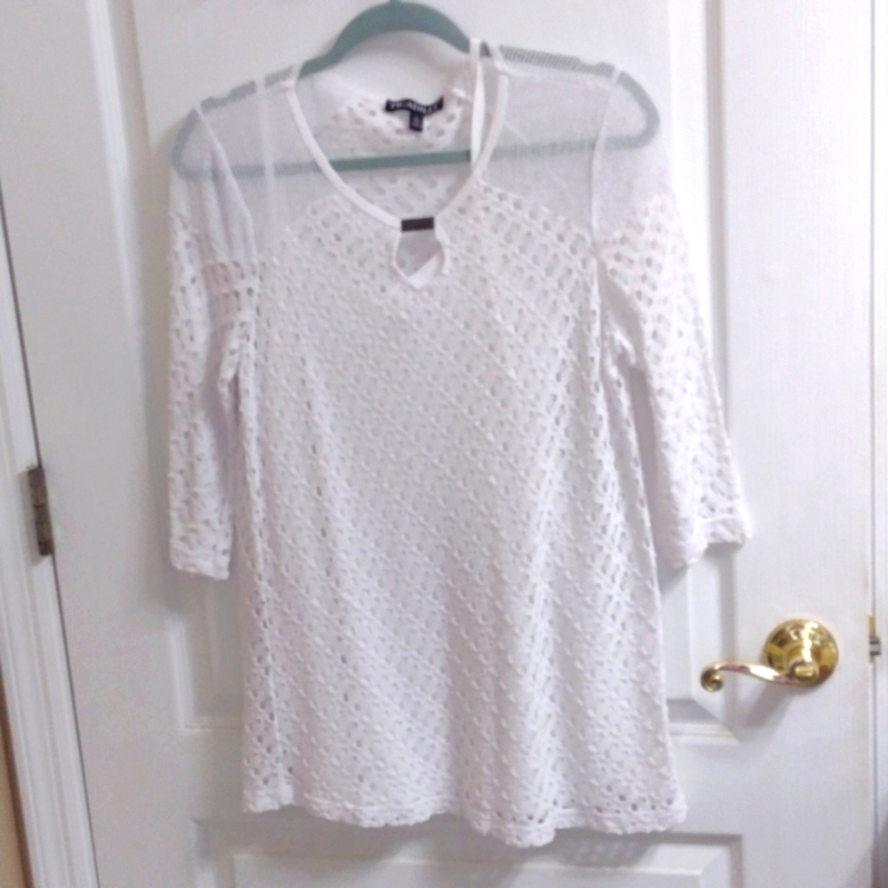 Picadilly white lacy crochet like top with white camisole   size large